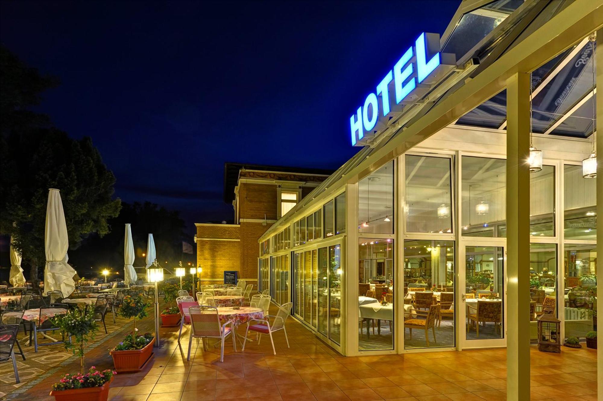 Falk Seehotel Plau Am See Buitenkant foto