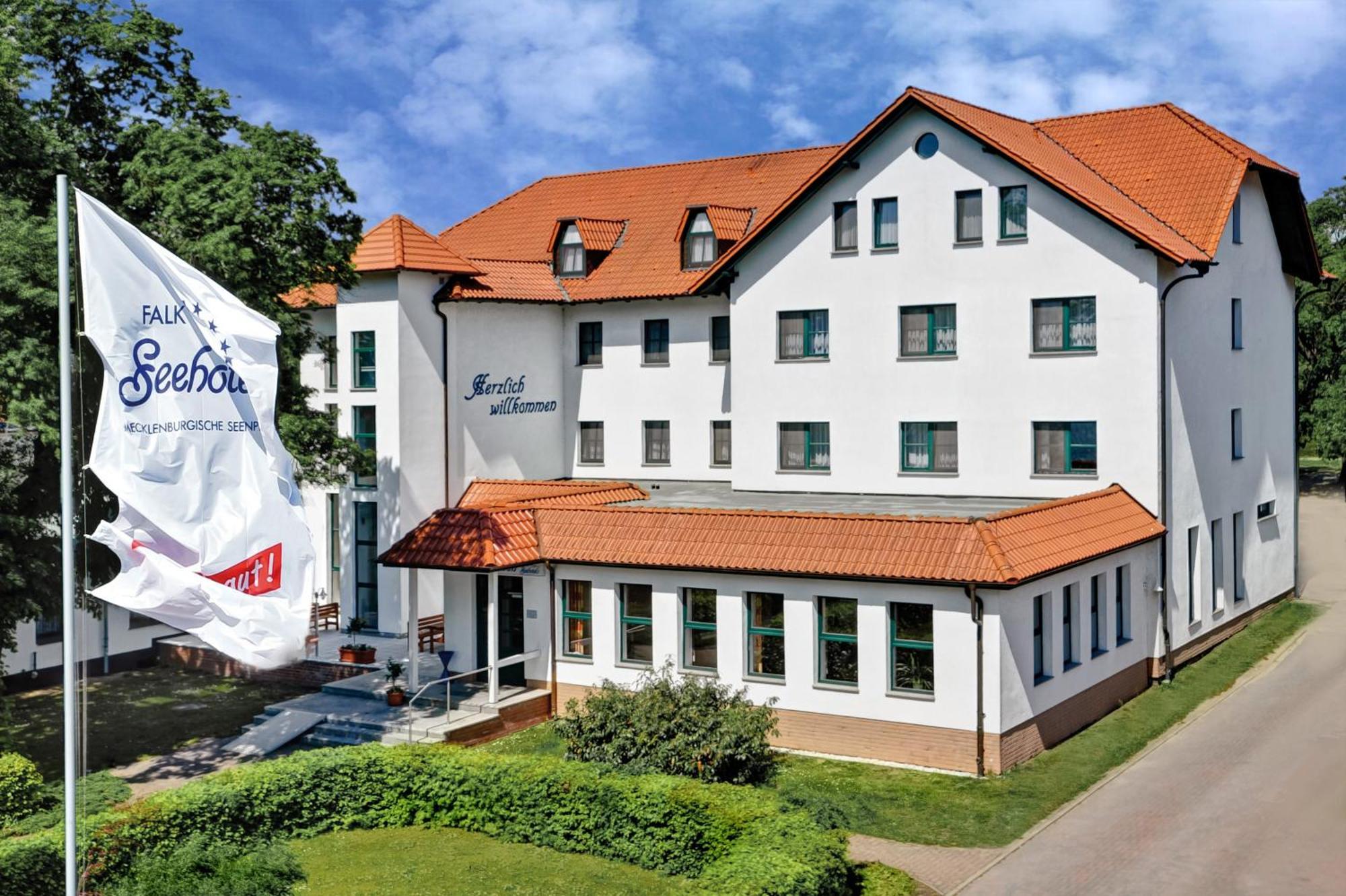 Falk Seehotel Plau Am See Buitenkant foto