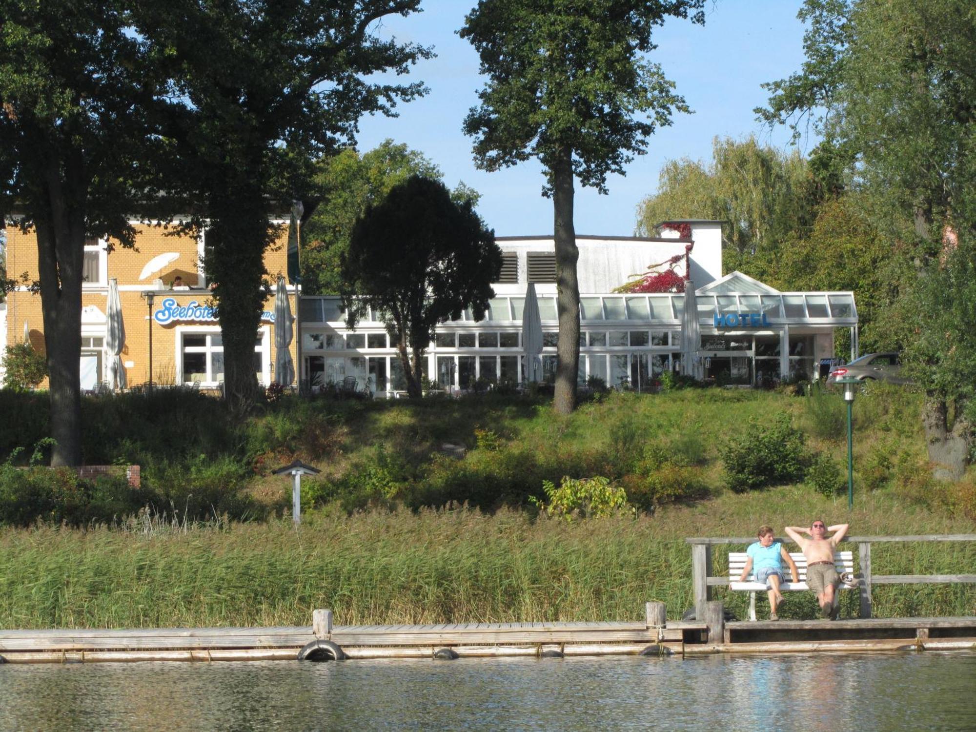 Falk Seehotel Plau Am See Buitenkant foto