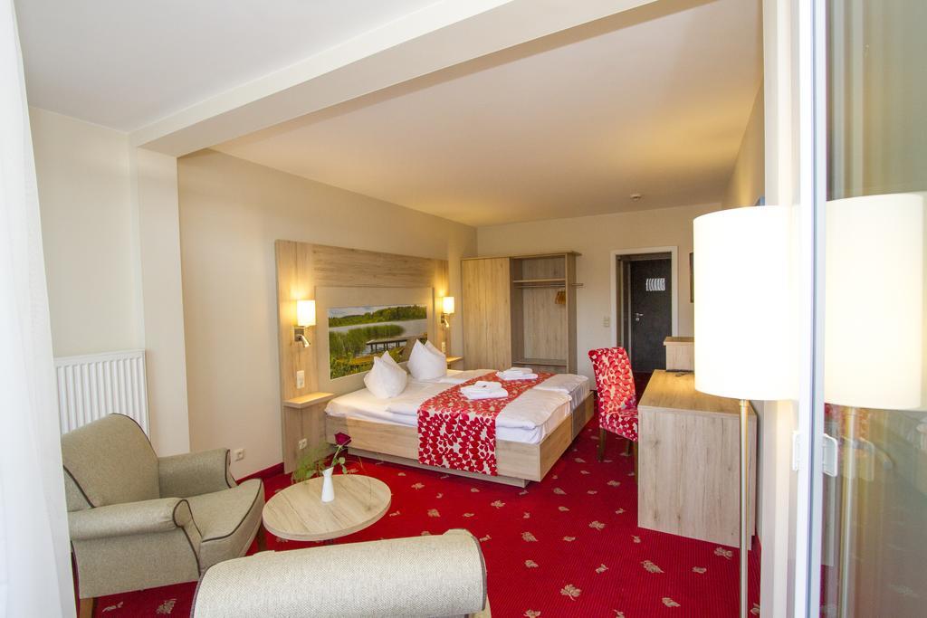 Falk Seehotel Plau Am See Kamer foto