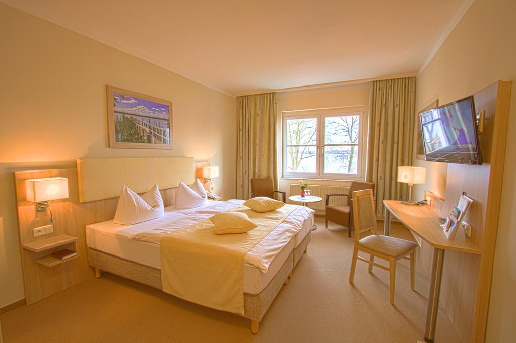 Falk Seehotel Plau Am See Buitenkant foto